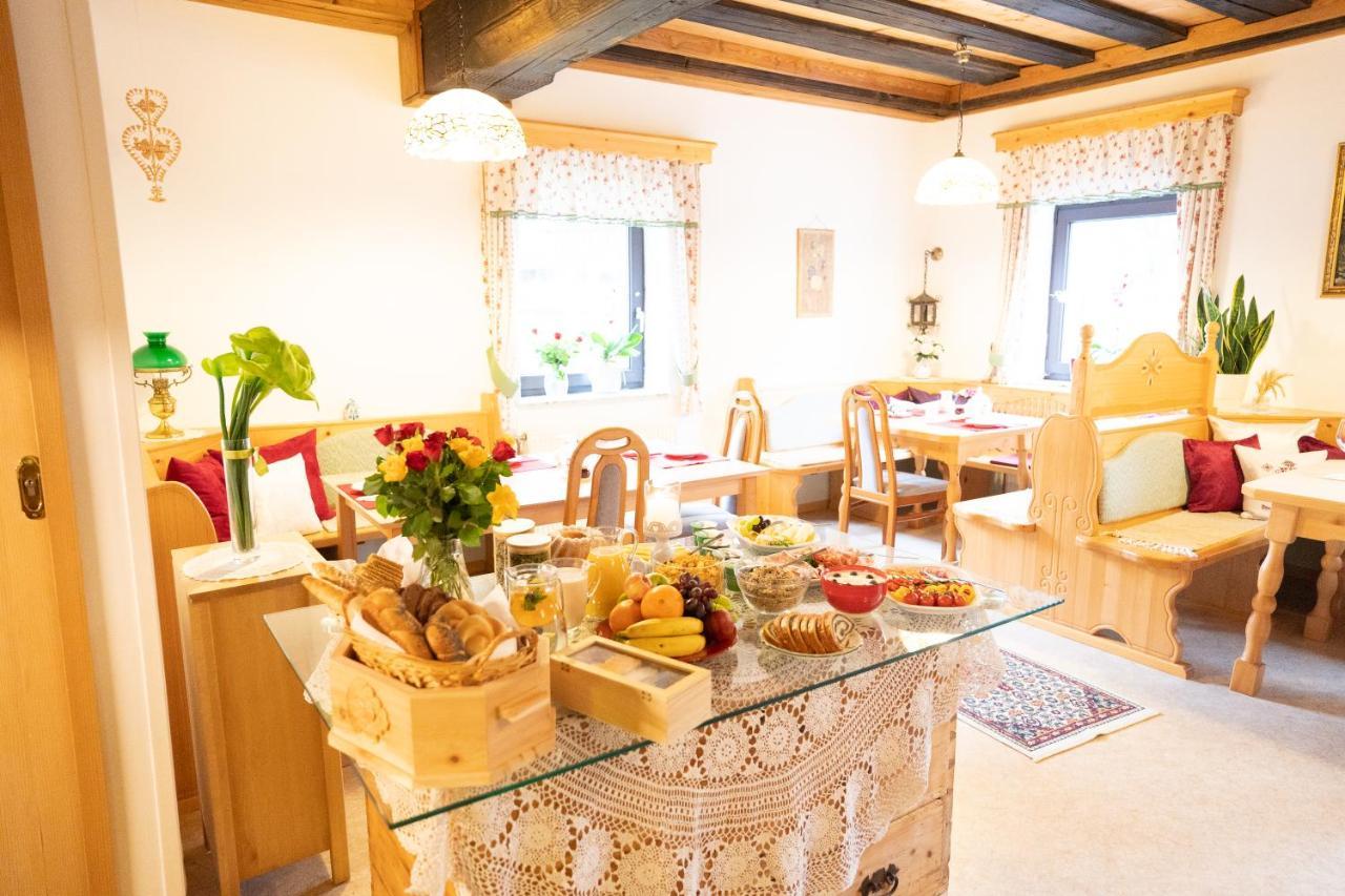 Hotel Gaestepension Edeltraud Hirschegg  Esterno foto