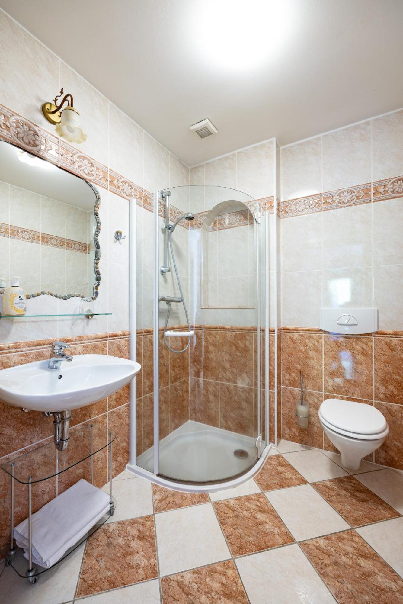 Hotel Gaestepension Edeltraud Hirschegg  Esterno foto