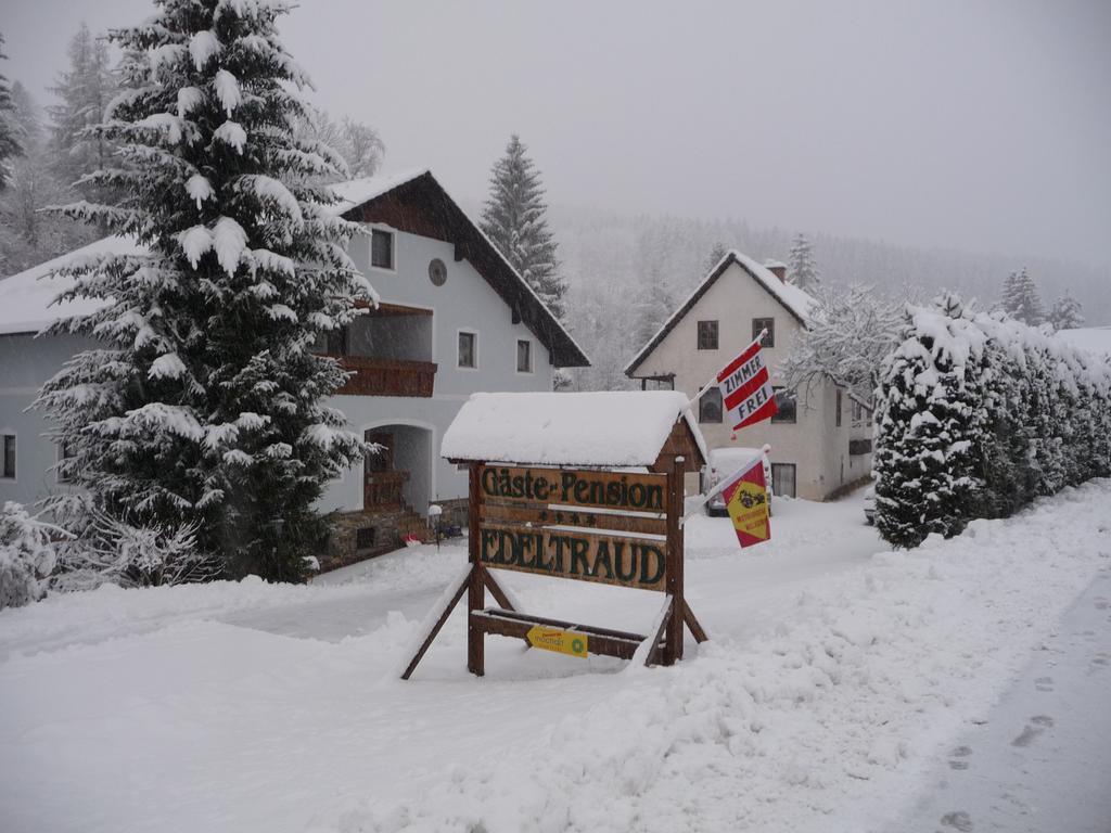 Hotel Gaestepension Edeltraud Hirschegg  Esterno foto